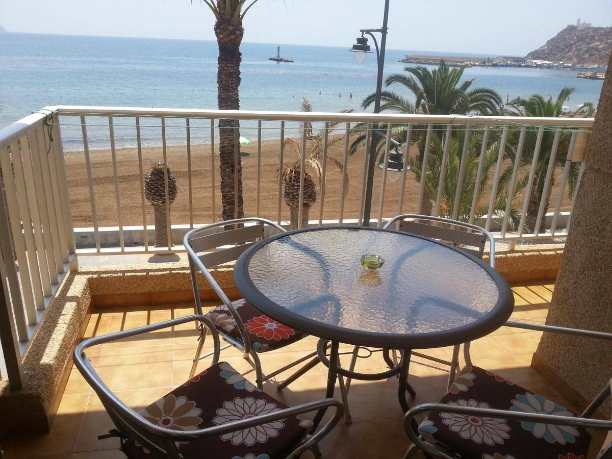 Ganze Wohnung, Bahia Mazarron apartamento en primera linea playa in Puerto de Mazarrón, Mazarrón