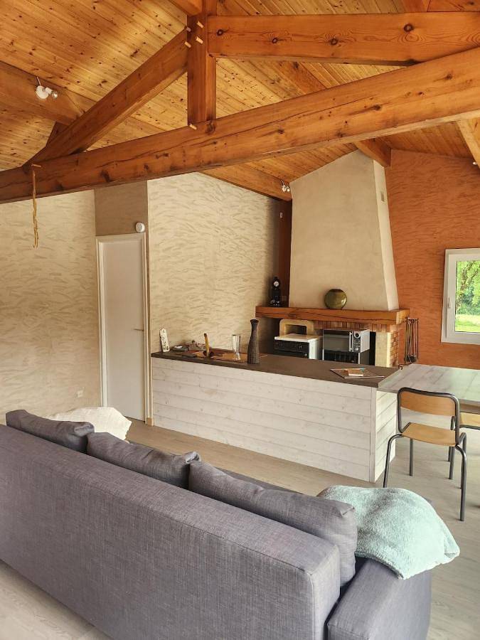 Location de vacances pour 4 personnes, avec terrasse dans Combrand