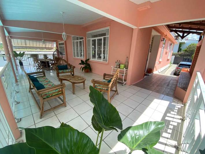 Gîte pour 6 personnes, avec terrasse et piscine à Schœlcher - 2