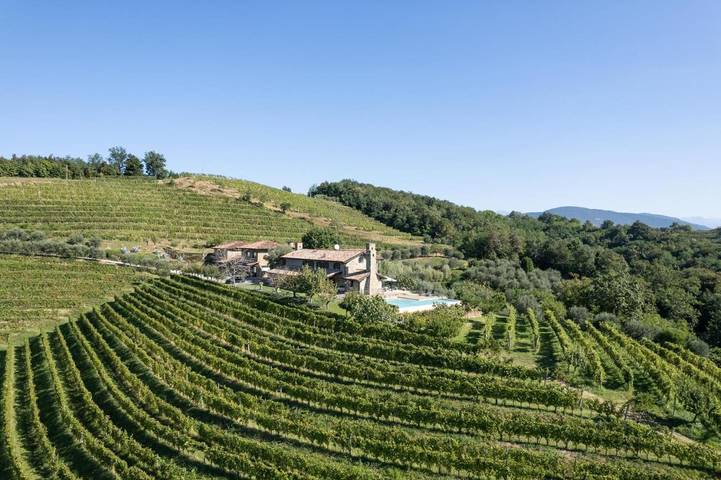 Casa vacanza per 2 persone, con Terrazza e Idromassaggio nonché Giardino e Piscina a Cividale del Friuli