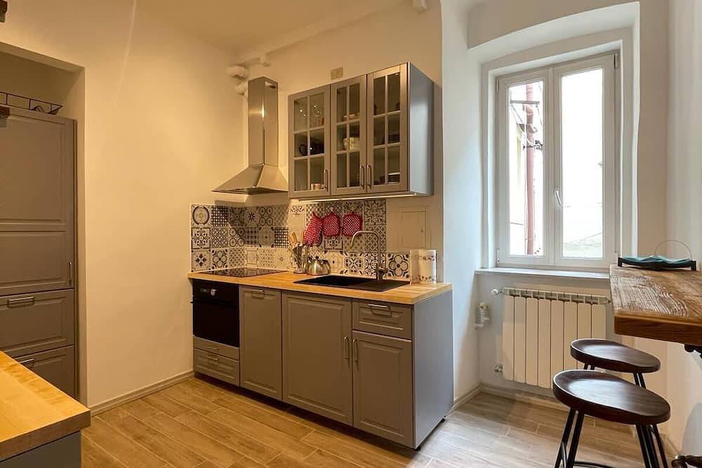 Ganze Wohnung, A spacious apartment with full kitchen in the city center! in Triest, Karst