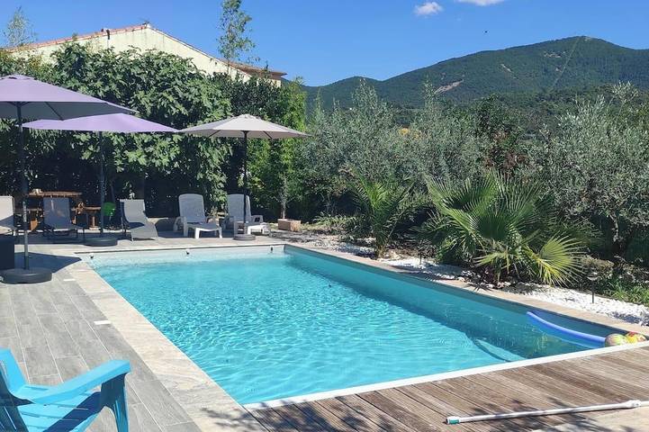 Ferienhaus für 9 Personen, mit Garten und Terrasse - 1