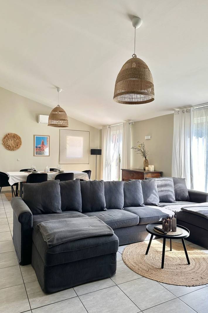 Location de vacances pour 8 personnes, avec terrasse et jardin à Figari - 2