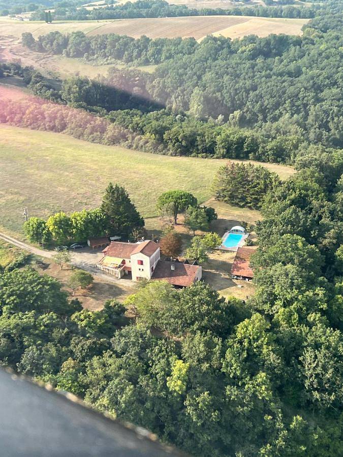 Location de vacances pour 6 personnes, avec Terrasse et Jardin ainsi que Piscine et Vue à Bourg-de-Visa - 3