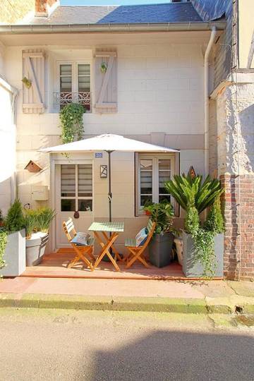 Location de vacances pour 2 personnes, avec terrasse à La Bouille