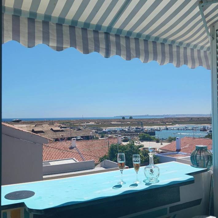 Casa de férias para 4 pessoas, com varanda e vista em Alvor