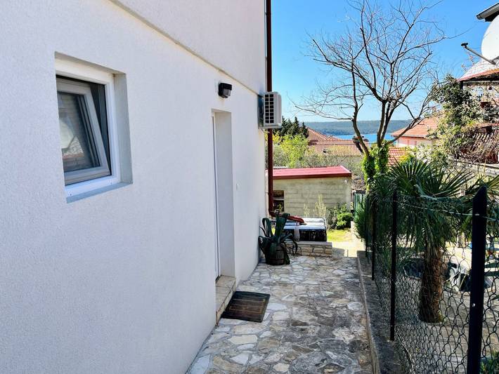 Ganze Wohnung, Neugebaute Wohnung im Erdgeschoss in Donji Karin, Zadar