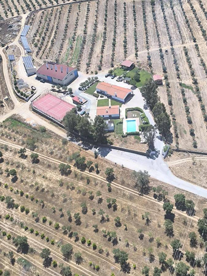 Location de vacances pour 3 personnes, avec vue ainsi que piscine et jardin dans Almodôvar - 3