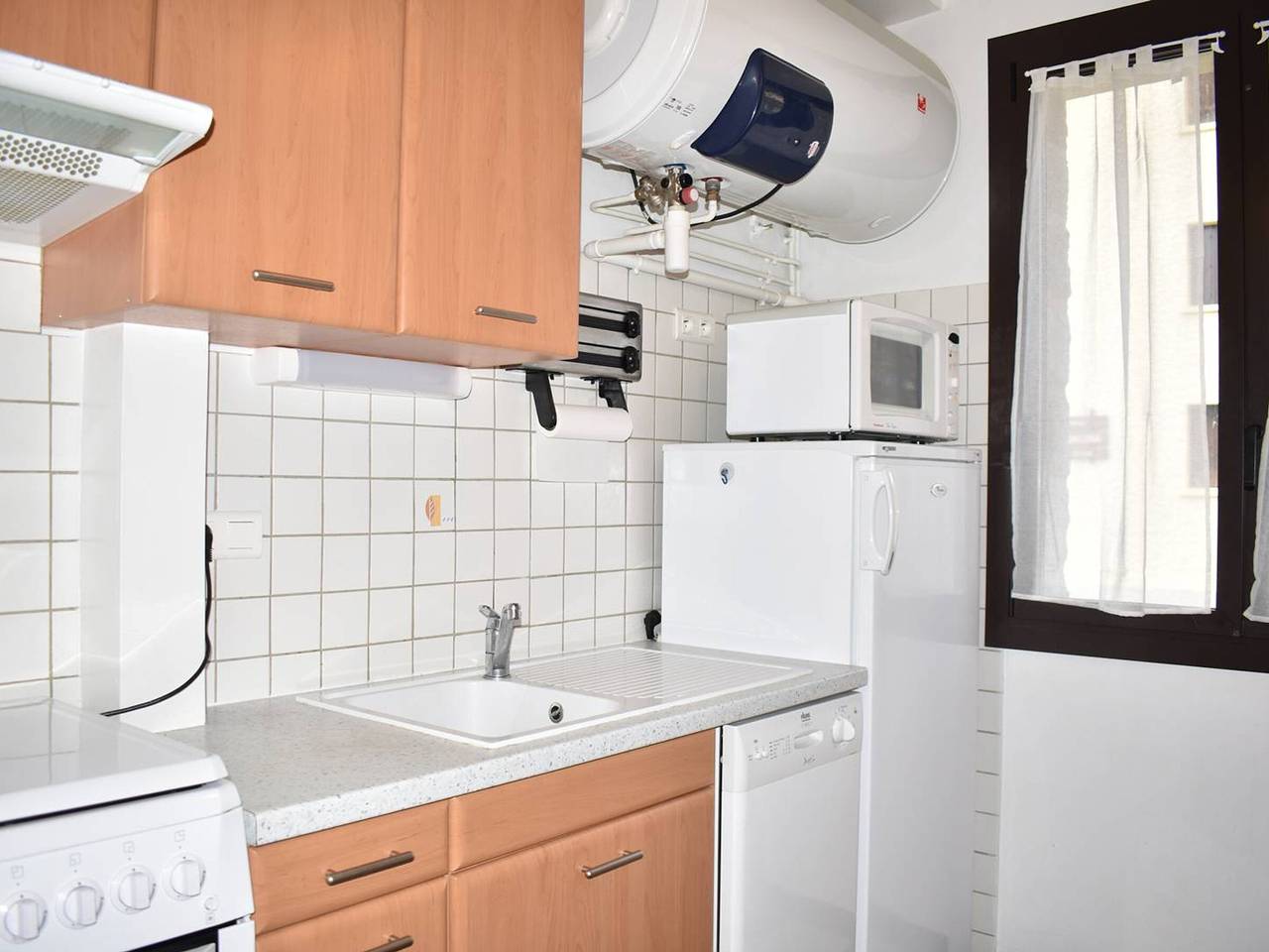 Apartamento entero, Apartamento 2 Piezas, Sur, 4 Personas, Bien Equipado, con Parking, 66120 Font-Romeu-Odeillo-Via in Font-Romeu-Odeillo-Via, Parque Natural Regional de los Pirineos Catalanes