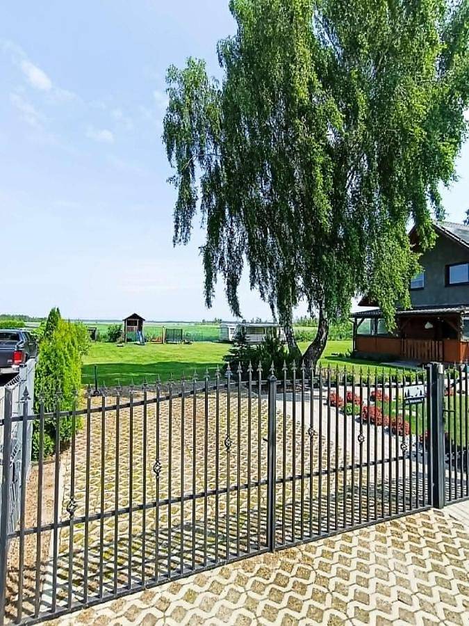 Camping für 4 Personen, mit Terrasse und Ausblick sowie Garten in Westpommern - 2