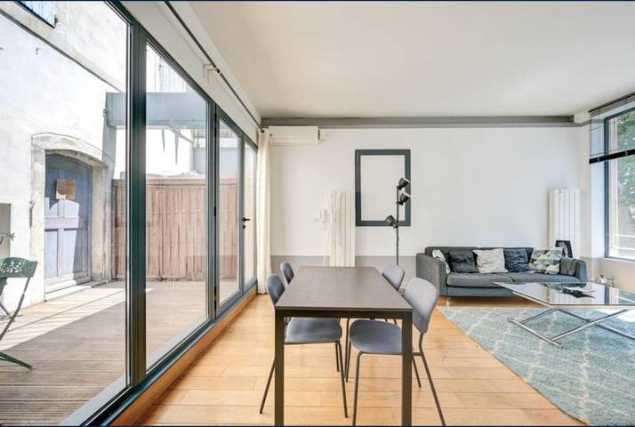 Gîte pour 7 personnes, avec Terrasse dans Office De Tourisme D Arles Camargue - 4