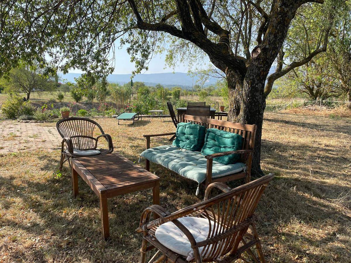 Double Room with Garden View in Cabrières-d'Avignon, Parc naturel régional du Luberon