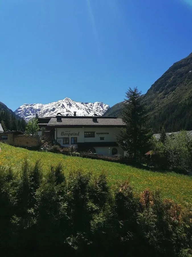 Ferienwohnung für 8 Personen, mit Ausblick und Garten - 1