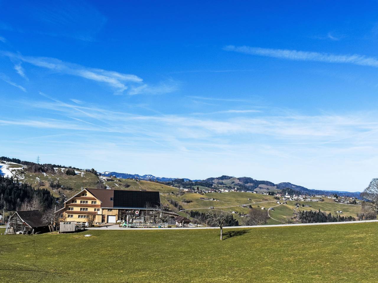 Entire apartment, Ferienhof-Barenegg in Hemberg, Zurich Prealps