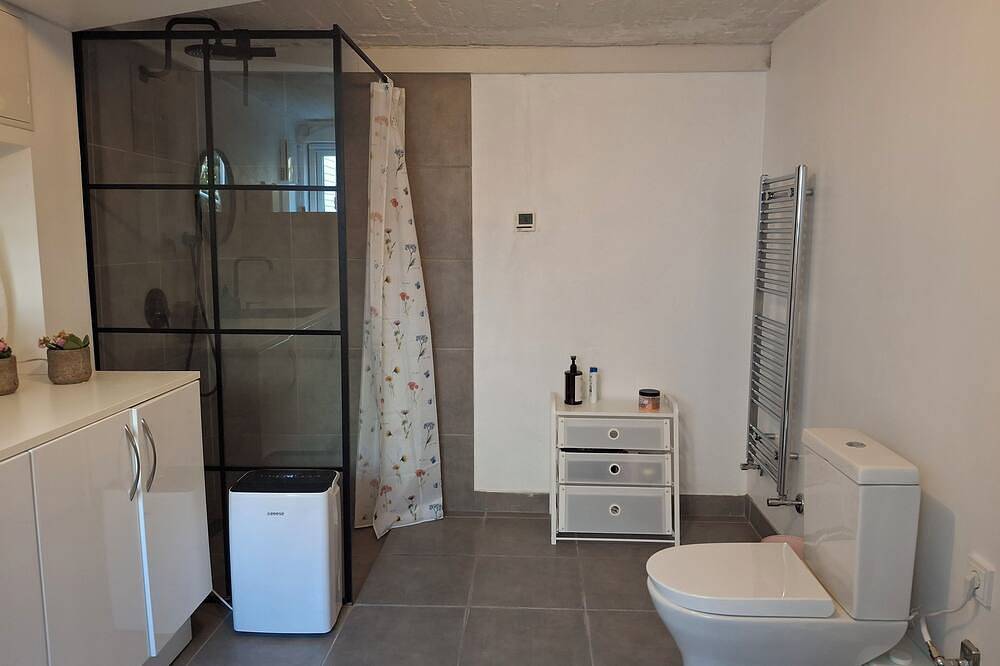 Ganze Wohnung, Bright & cozy basement apartment • Free parking in Rødovre, Hovedstaden