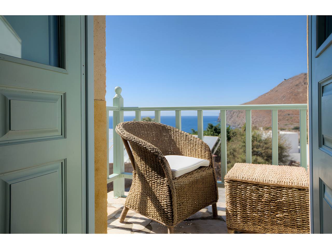 Apartment In A Hotel 'Family Room No 1' with Shared Pool, Wi-Fi and Air Conditioning in Skala (Patmos), Dodecanese