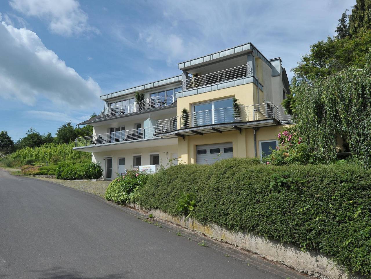 Ganze Ferienwohnung, Ferienhaus Panorama Mosel - Burg Arras in Reil, Bernkastel-Kues & Umgebung