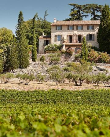 Chambre d’hôte pour 2 personnes, avec jacuzzi ainsi que jardin et piscine dans le Var
