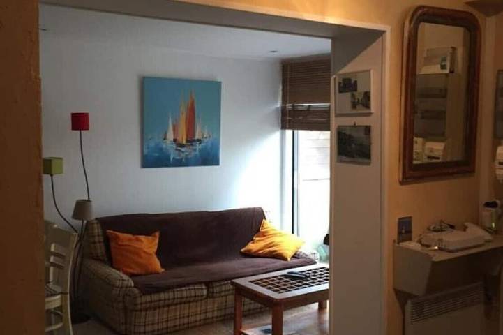 Maison de pêcheur à 30metres de la plage . in Luc-sur-Mer, Région de Caen