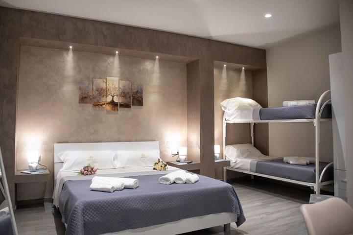 Chambre d’hôte pour 2 personnes, avec vue et balcon