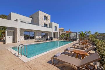 Ferienhaus für 10 Personen, mit Balkon und Garten in Afantou