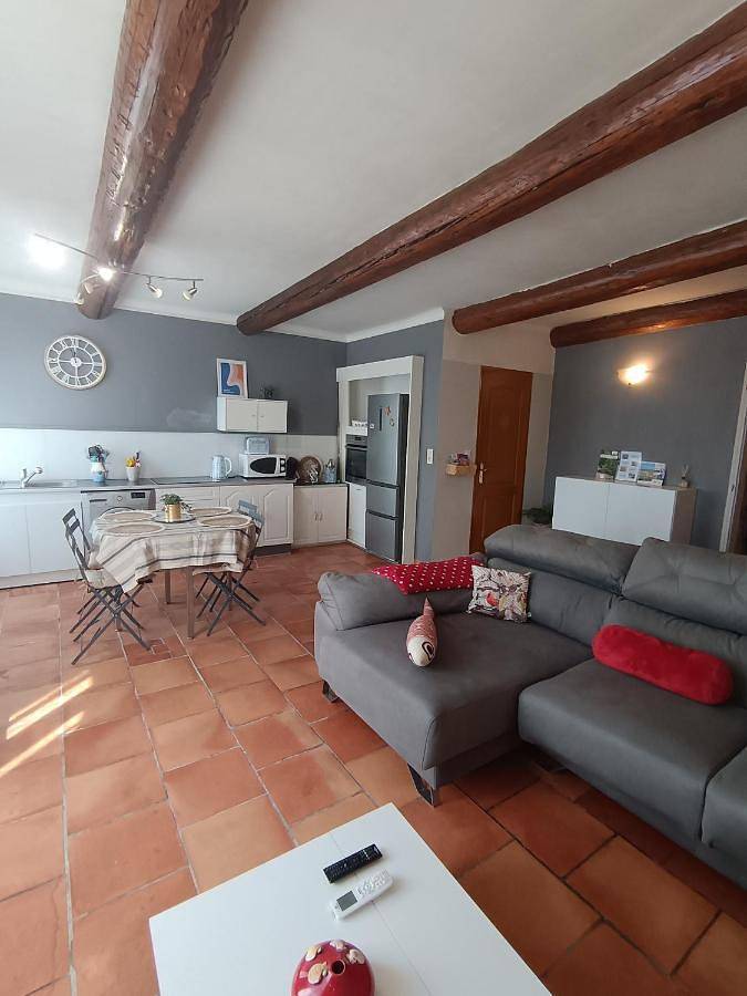 Gîte pour 6 personnes, avec vue à Saint-Chamas - 2