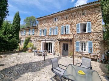 Maison d’hôte pour 2 personnes, avec piscine ainsi que terrasse et jardin à Lorgues