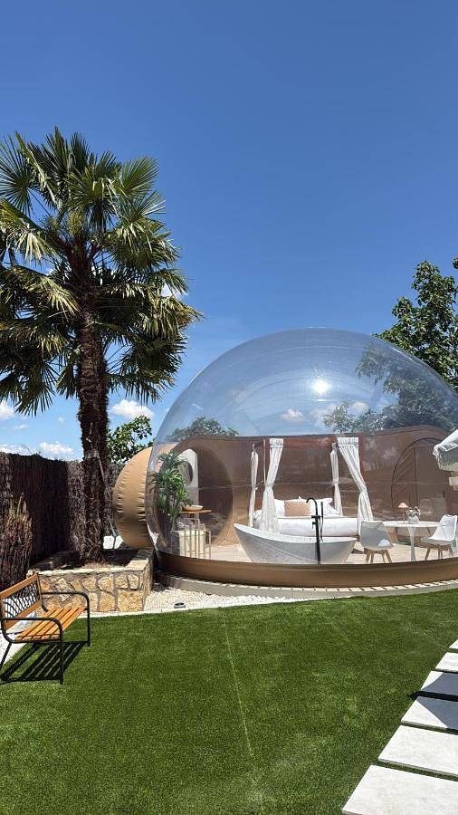 Casa de huéspuedes para 2 personas, con vistas además de piscina y jardín, Se admiten mascotas en Provincia de Jaén