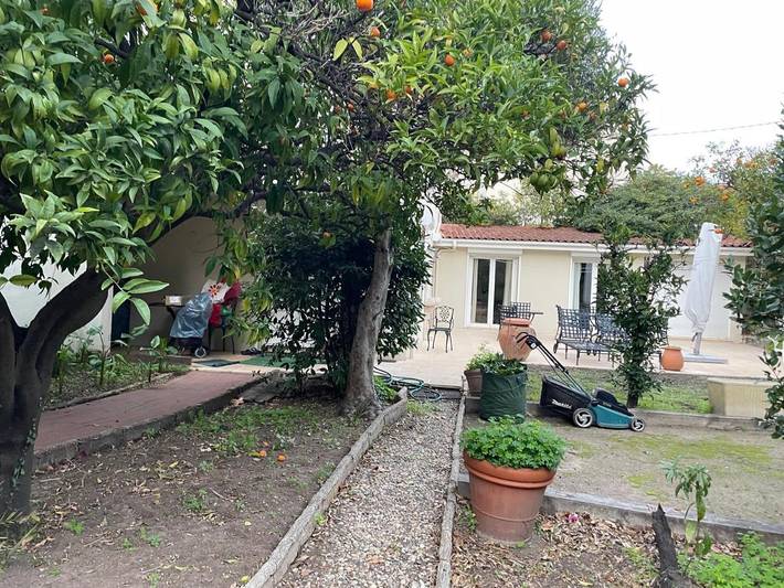 Bed and breakfast for 2 personer, med Terrasse og Hage i tillegg til Utsikt i Cannes