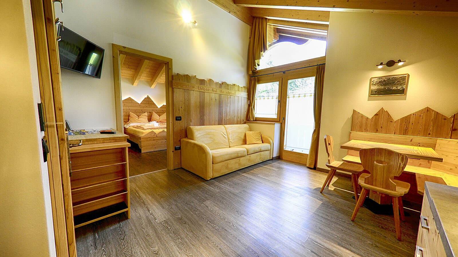 Entire apartment, Flat Mont dala Nef - Baita Cusini with Mountain View, Spa Area & Wi-Fi in Teola, Livigno