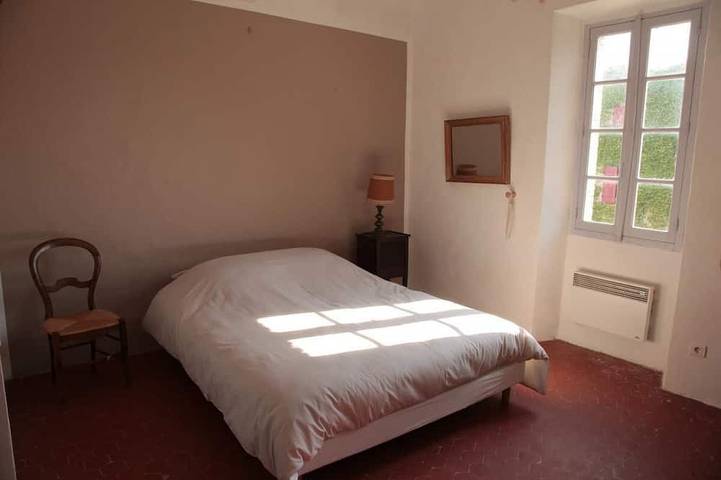 Gîte pour 14 personnes, avec jardin à Cabasse - 3