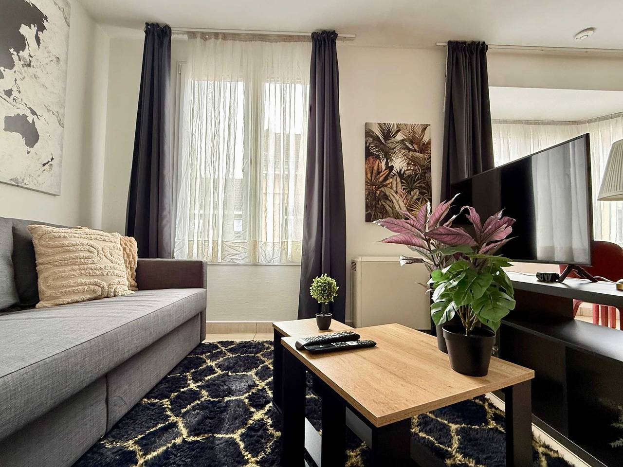 Entire apartment, Elegant Apartment close to the European Parliament in Brussels, Flanders