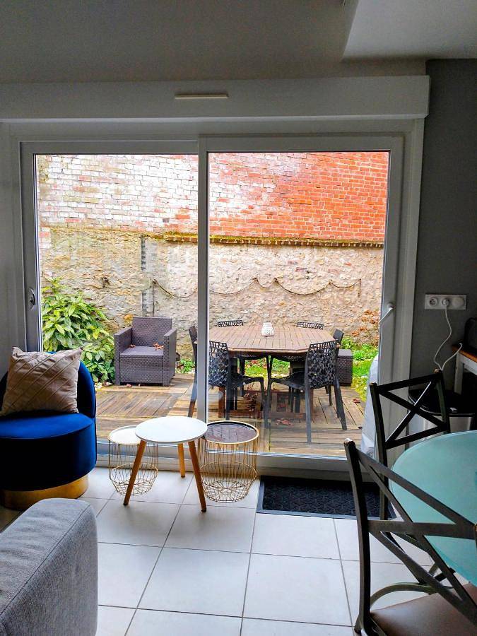 Three-Bedroom House in Cabourg, Région de Caen
