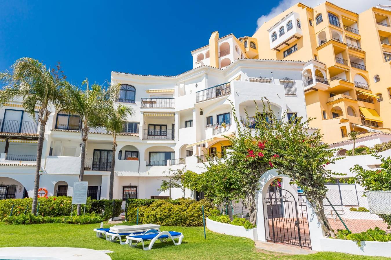 Geheel appartement, Cabopino in Playa Cabopino, Marbella