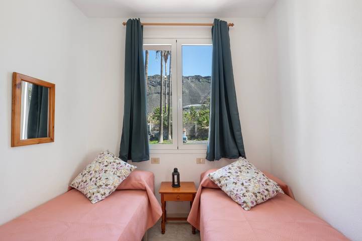 Ganze Wohnung, Apartment 'La Bayana - 6' mit Meerblick, Gemeinschaftspool und Wlan in Puerto Naos, Los Llanos de Aridane
