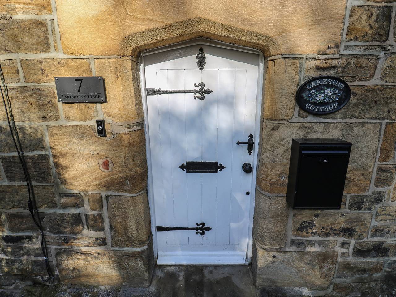 Lake Side Cottage in Wakefield, Yorkshire del Oeste
