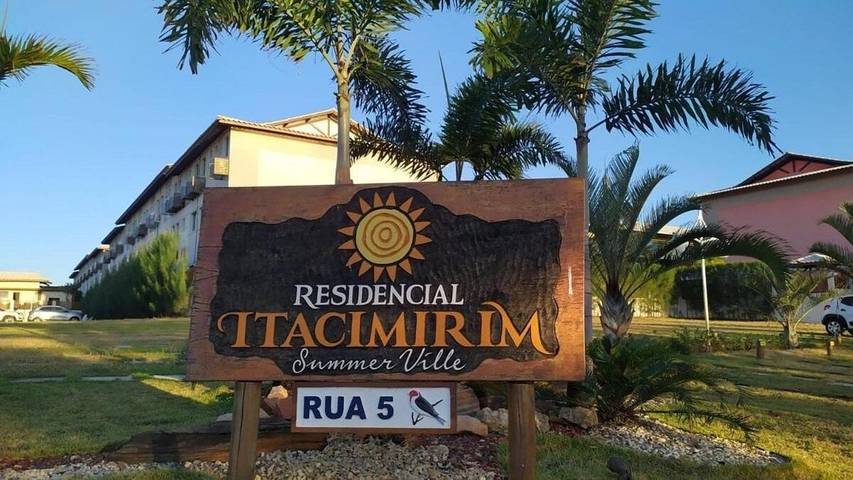 Casas e apartamentos de temporada para 12 pessoas, com vista e jardim e ainda piscina em Itacimirim