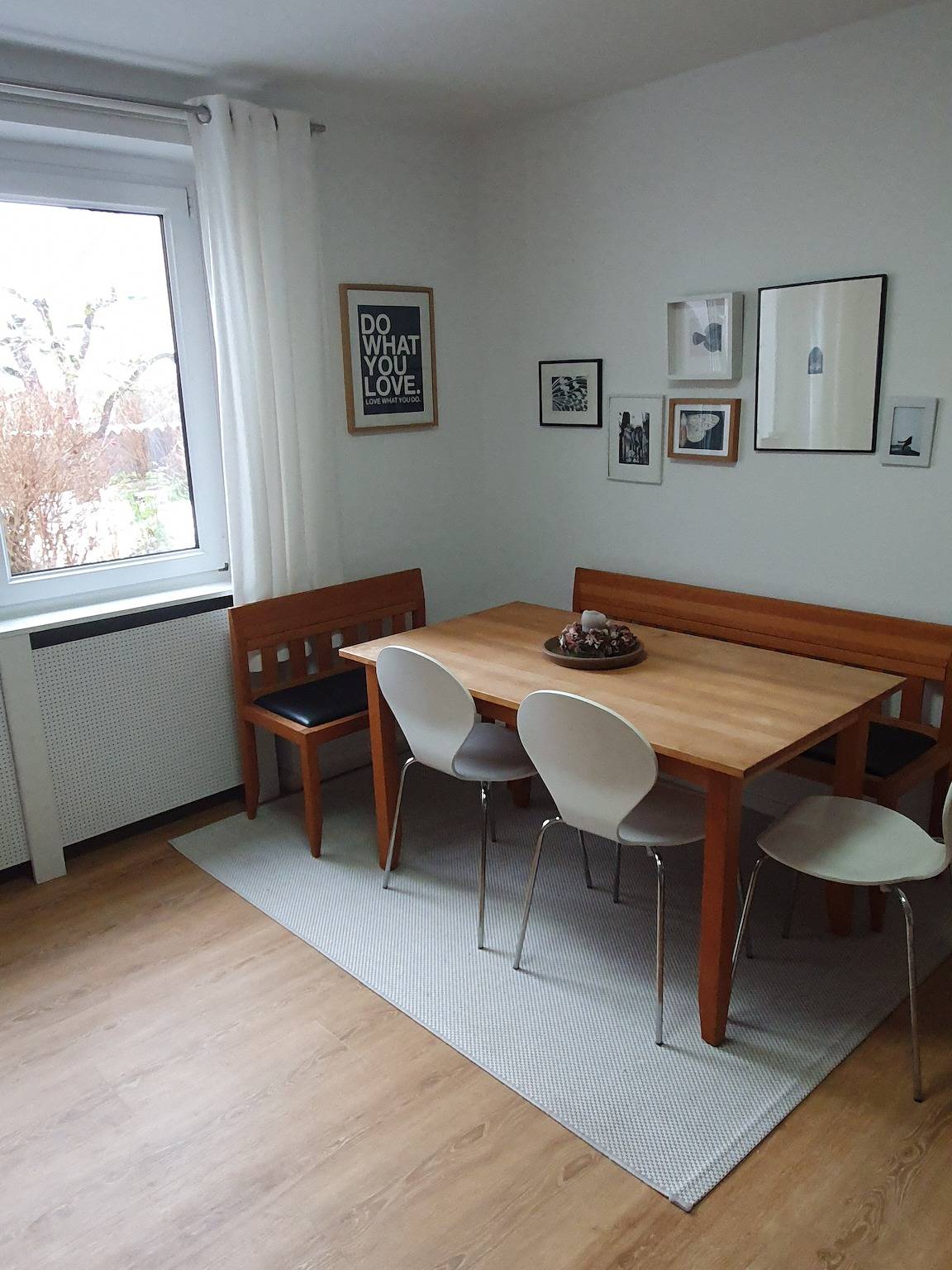 Ganze Wohnung, Ferienwohnung 'Haus Rosenbusch' mit Privatterrasse, Gemeinschaftsgarten und Wlan in Sinzing, Ostbayern