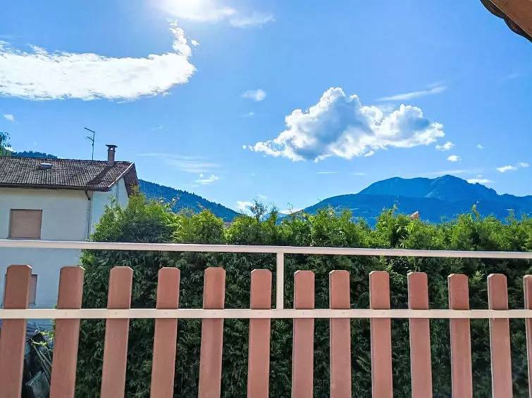 Ganze Wohnung, Gemütliches Apartment mit Parkplatz, Terrasse & WiFi - Nähe Strand & Restaurants in Caldonazzo, Caldonazzosee