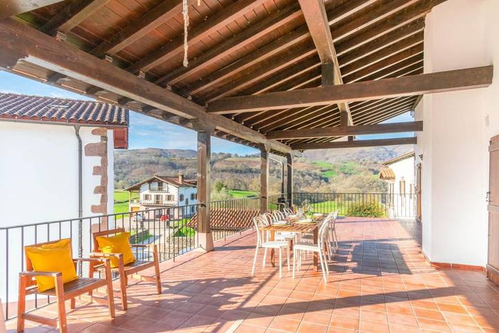 Casa rural para 16 personas, con Terraza además de Jardín y Vistas en Valle de Baztan - 2