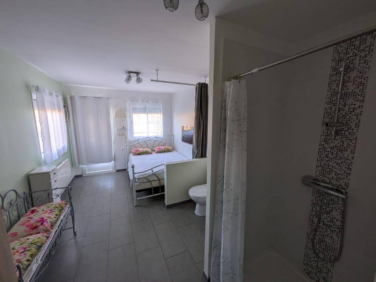 Double Room in Condom, Gers