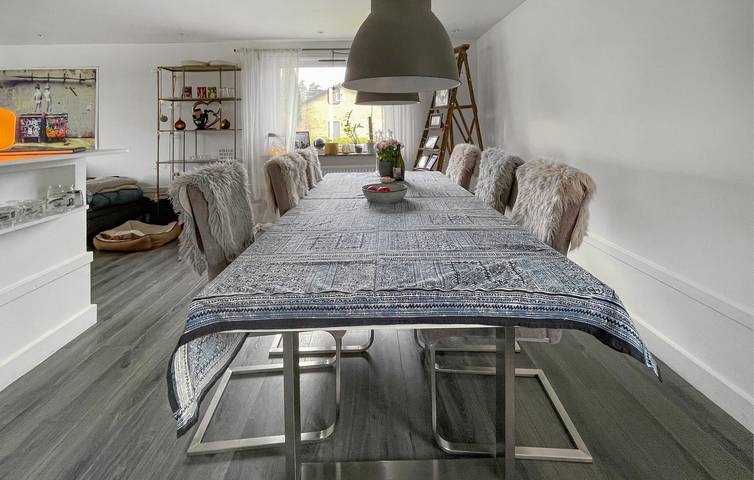 Ferienhaus für 9 Personen mit Pool in Borås, Västergötland
