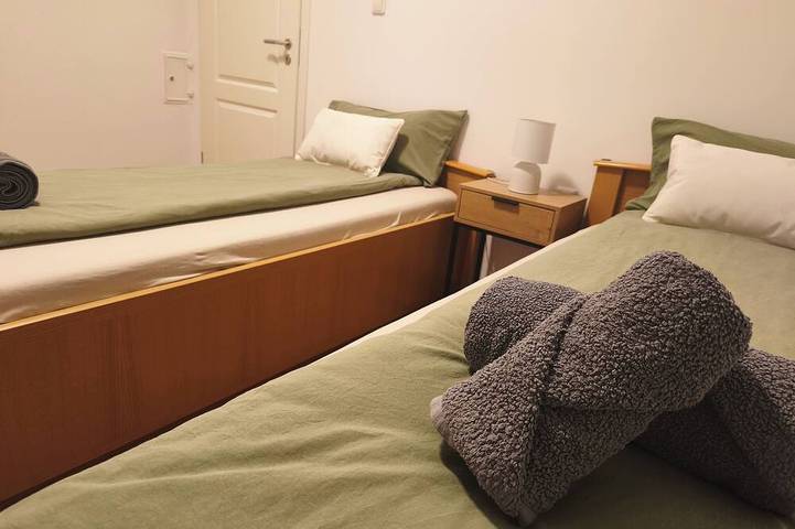 Ganze Wohnung, 3 Zimmer Oase-Ideal für Familien & Business in Schonungen, Fränkisches Weinland