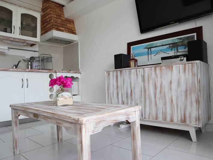 Gîte pour 4 personnes, avec terrasse et piscine dans Golf international de Saint François - 3