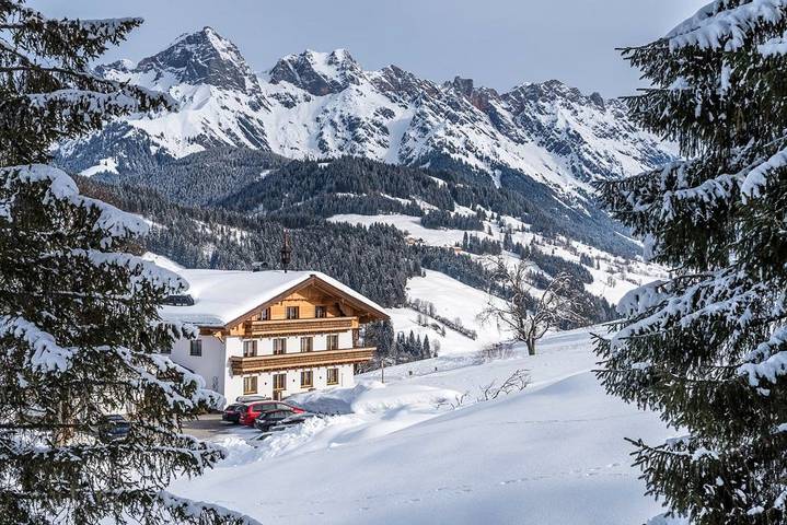 Ferienwohnung für 4 Personen, mit Balkon und Terrasse sowie Garten und Sauna in Maria Alm - 3