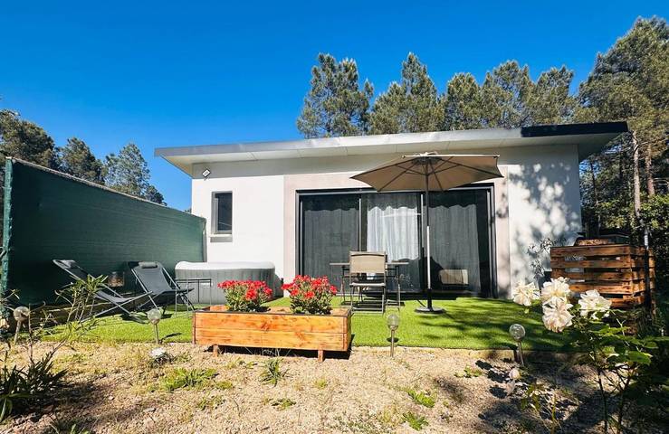 Appartement de vacances pour 2 personnes, avec Jacuzzi et Terrasse ainsi que Jardin et Vue