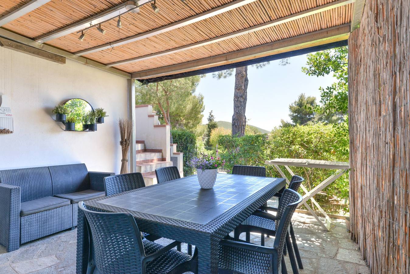 Monolocale intero, Appartamento "Villa Sterlizia-Verde" con vista mare, Wi-Fi e terrazza in Lacona, Isola d'Elba