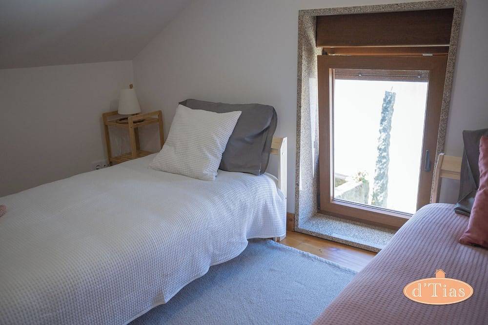 Casa das Tias - Montanha in Paredes, Distrito de Porto