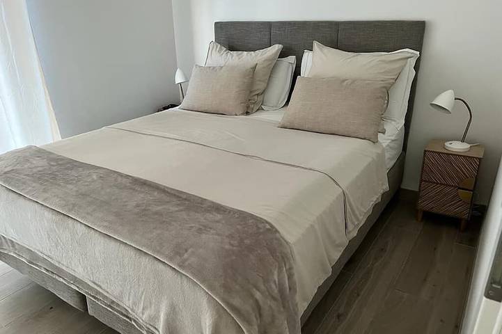 Superb new designer house with panoramic sea views in Saint-Cyr-sur-Mer, Costa mediterránea (Francia)