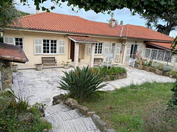 Villa per 7 persone, con panorama in Sanremo